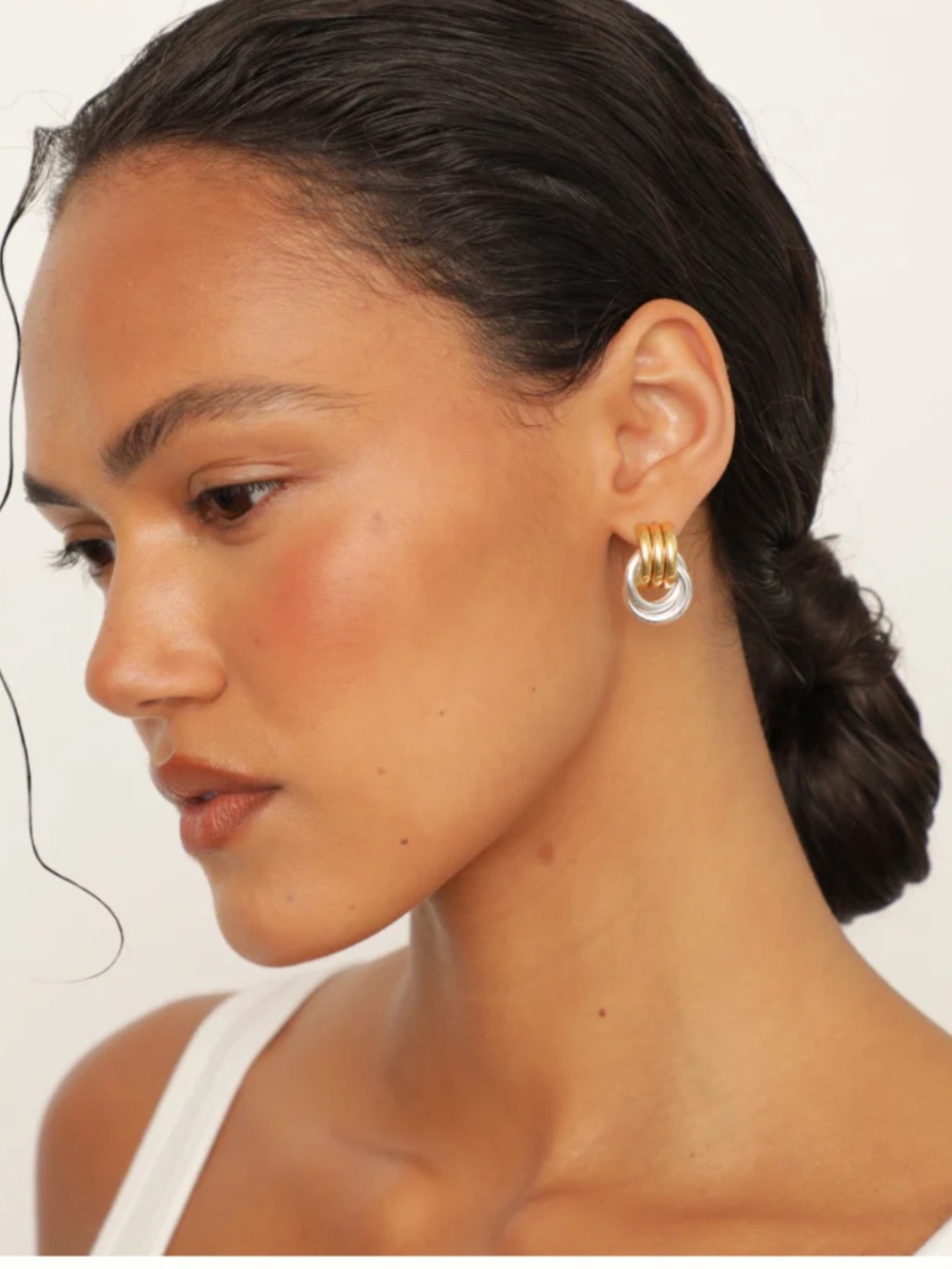Heaven Mayhem Baby Knot Earrings - Picture 2 of 6